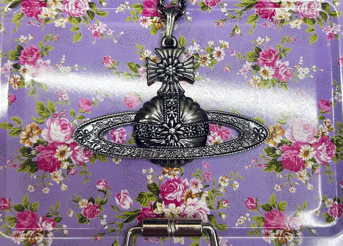 Vivienne Westwood Orb Gothic Necklace 상품이미지5