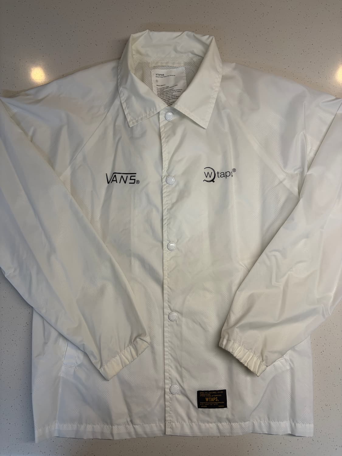 더블탭스 반스 코치자켓  상품이미지1