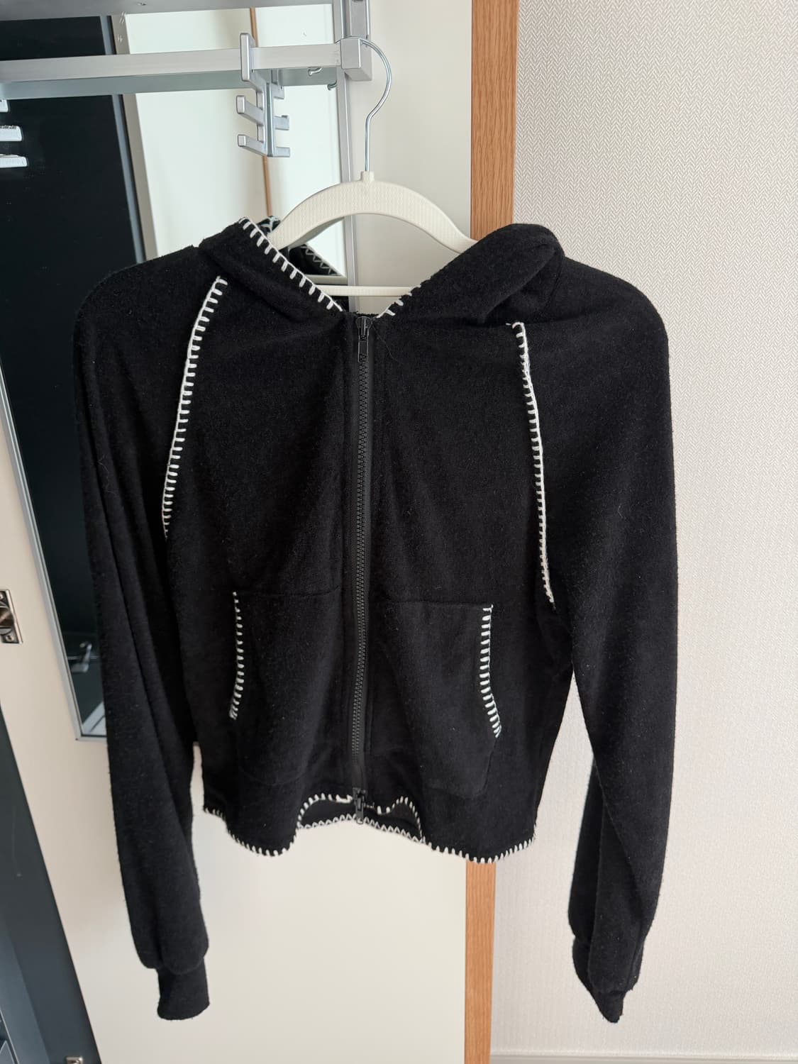 스티치 태리후드집업 블랙  상품이미지1