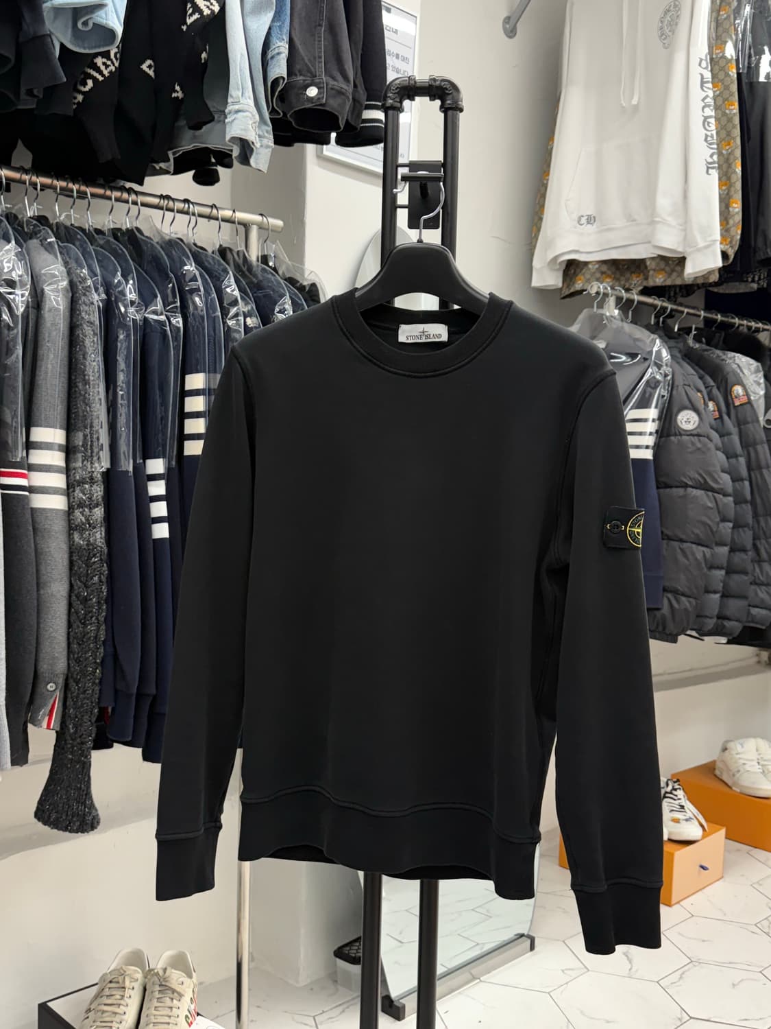 [M] 스톤아일랜드 와펜 맨투맨 상품이미지1