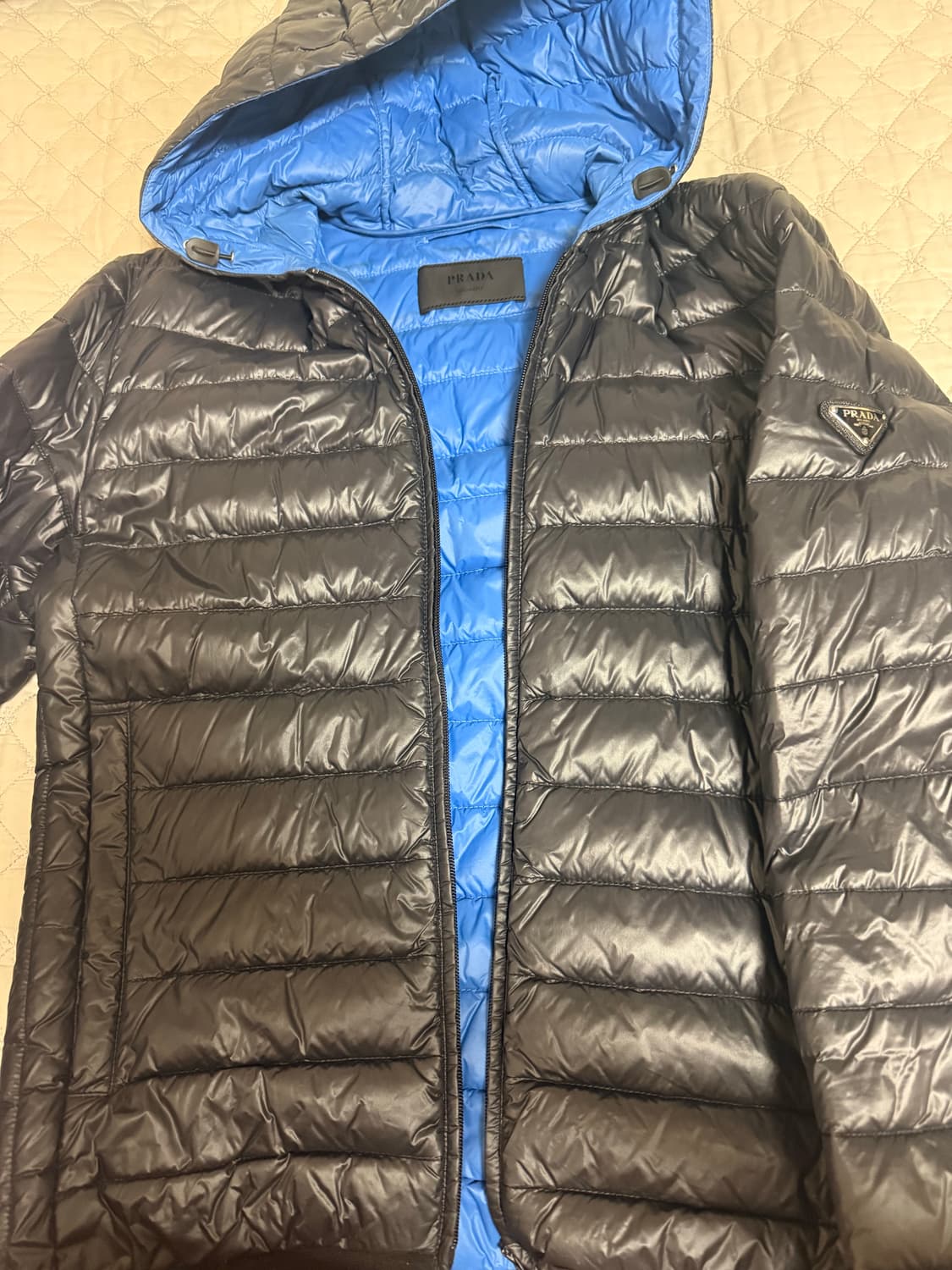 프라다 블랙/블루 패딩 점퍼 상품이미지1