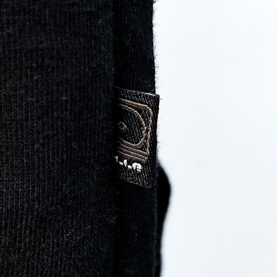 팰레 펠레 90s 올드 잉글리쉬 블랙 롱슬리브 상품이미지6