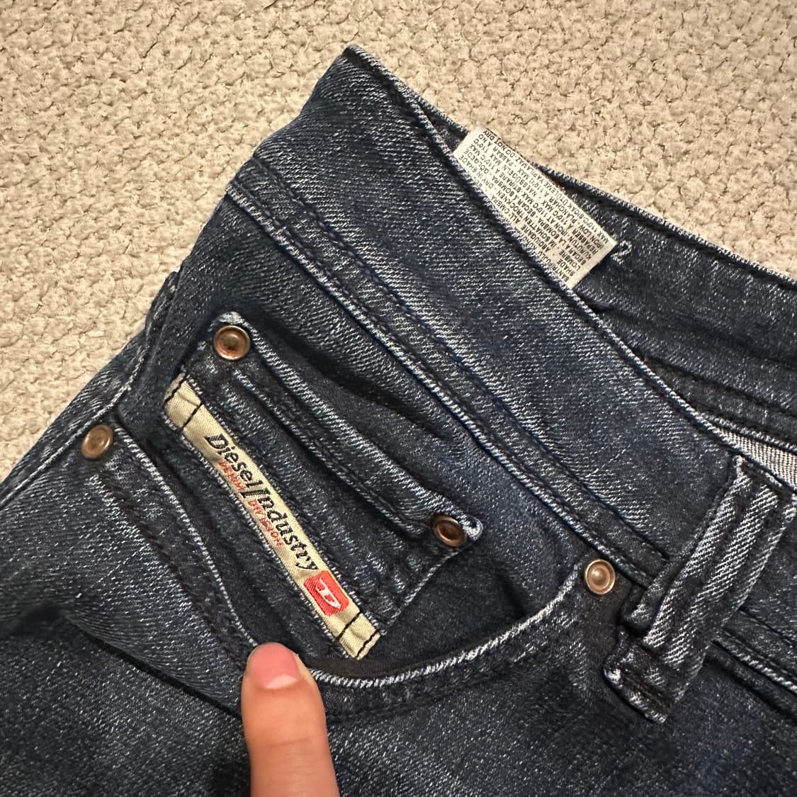 디젤 VIKER 스트레이트 데님 팬츠 상품이미지6