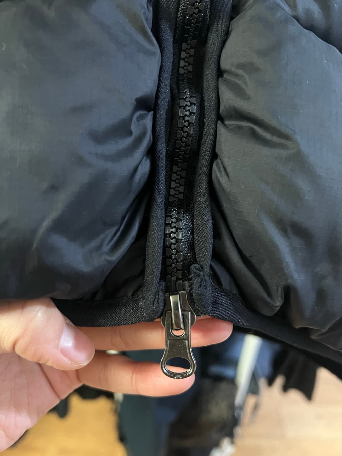 에옹쓰 조끼패딩 2023  상품이미지2