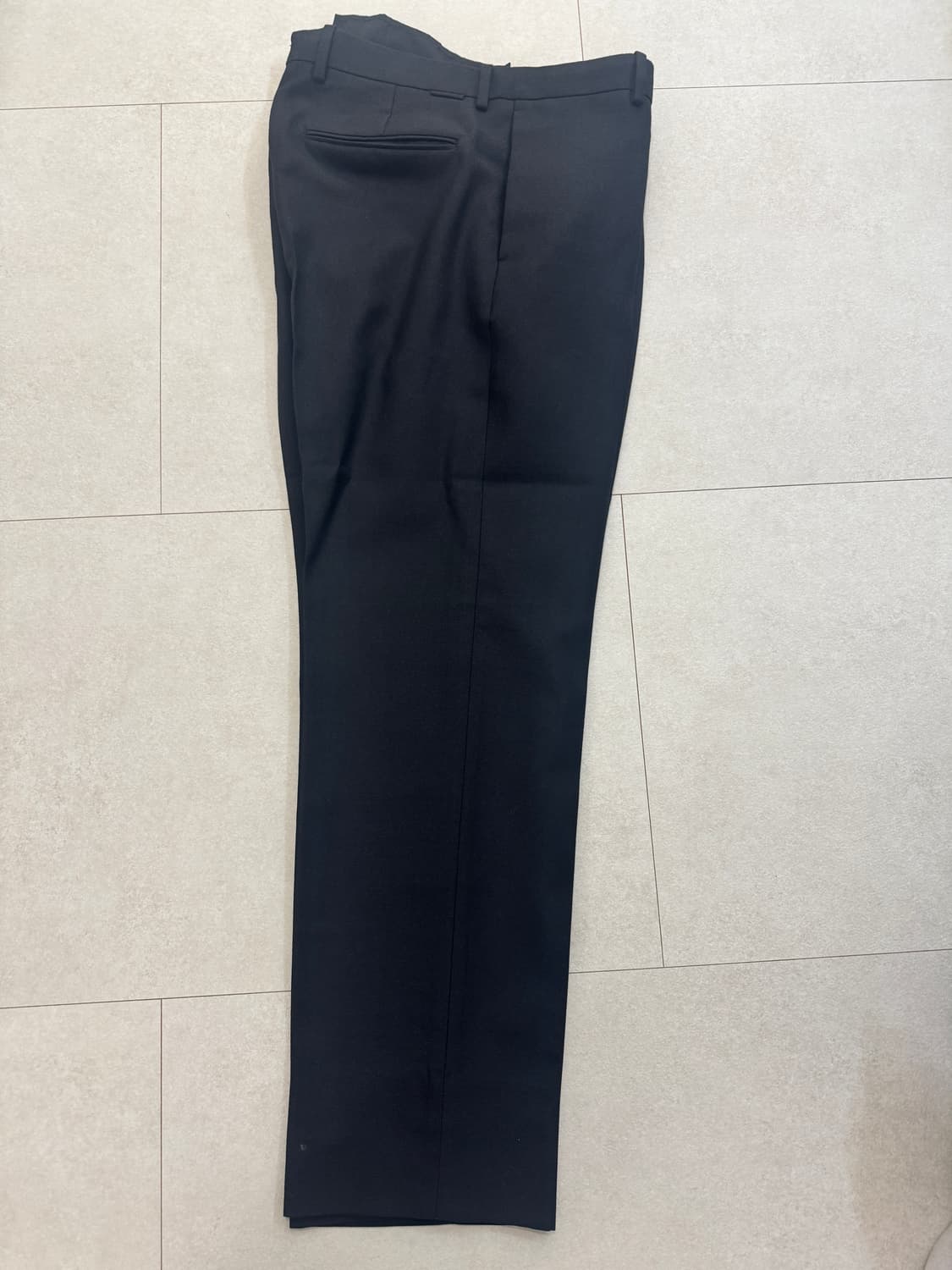 포터리 울 테이퍼드 펜츠 블랙 팝니다(British Hard Wool) 상품이미지2