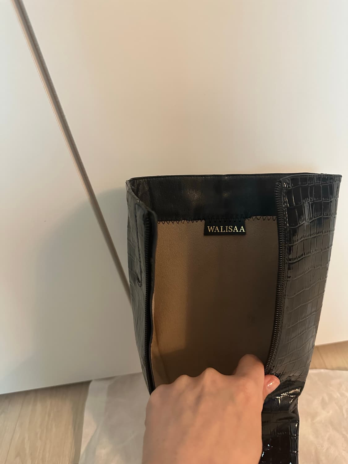 WALISAA 블랙 악어패턴 롱부츠 사이즈 240 상품이미지5