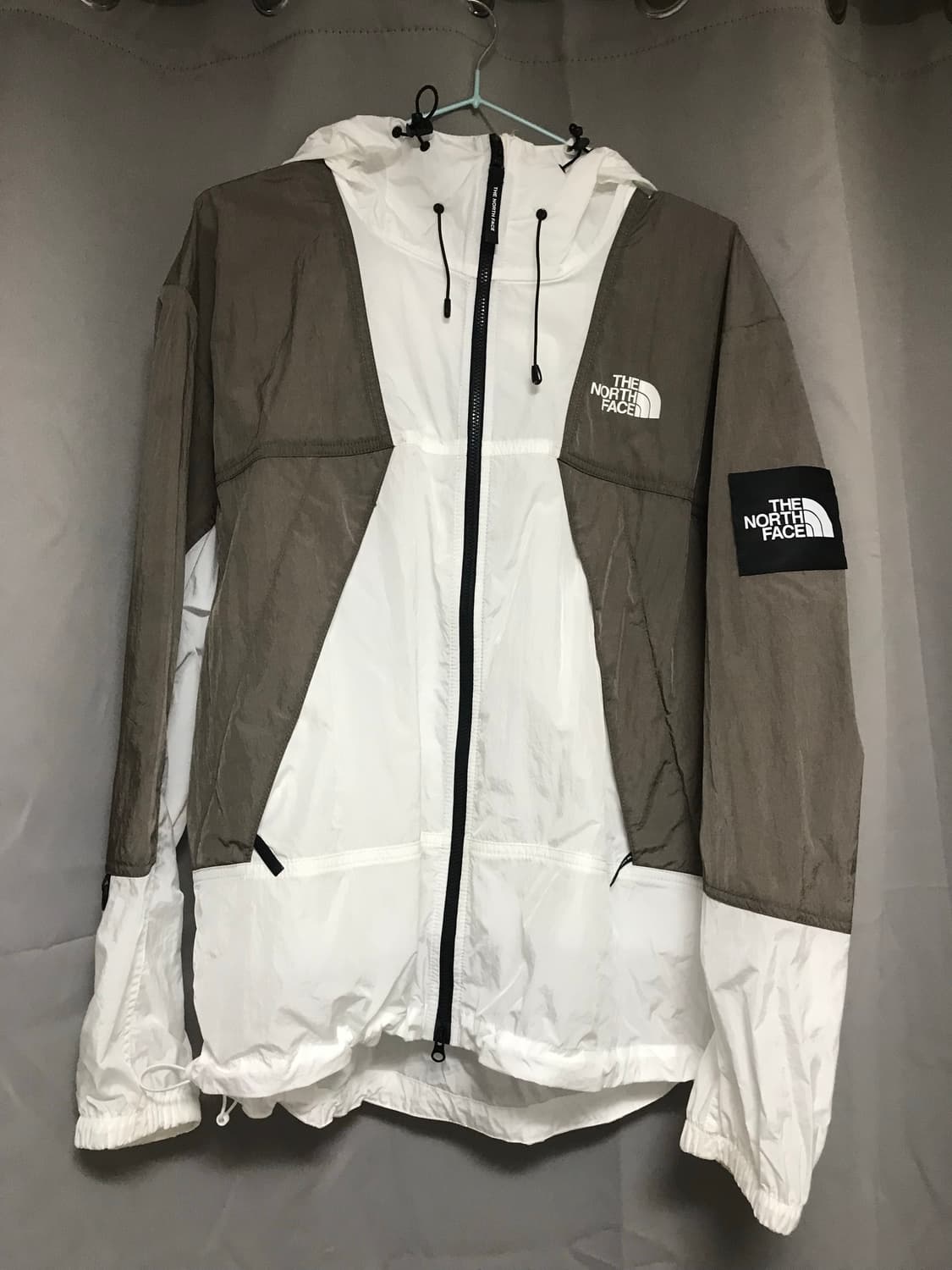 노스페이스 바람막이 브라운 상품이미지1