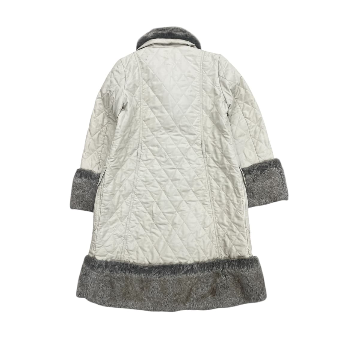 버버리 퀼팅 털 코트 아이보리 상품이미지2