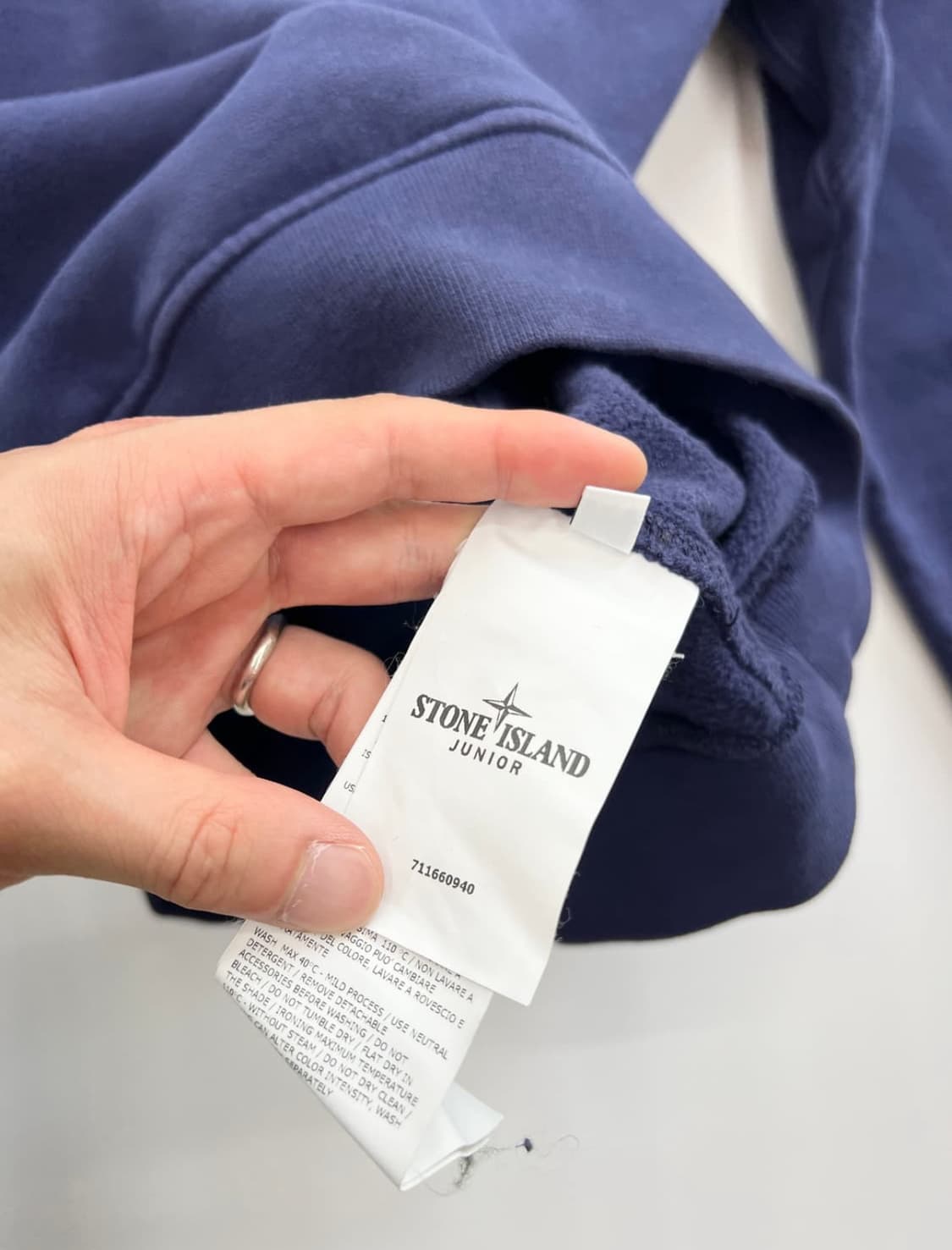 스톤아일랜드 네이비 맨투맨 상품이미지3