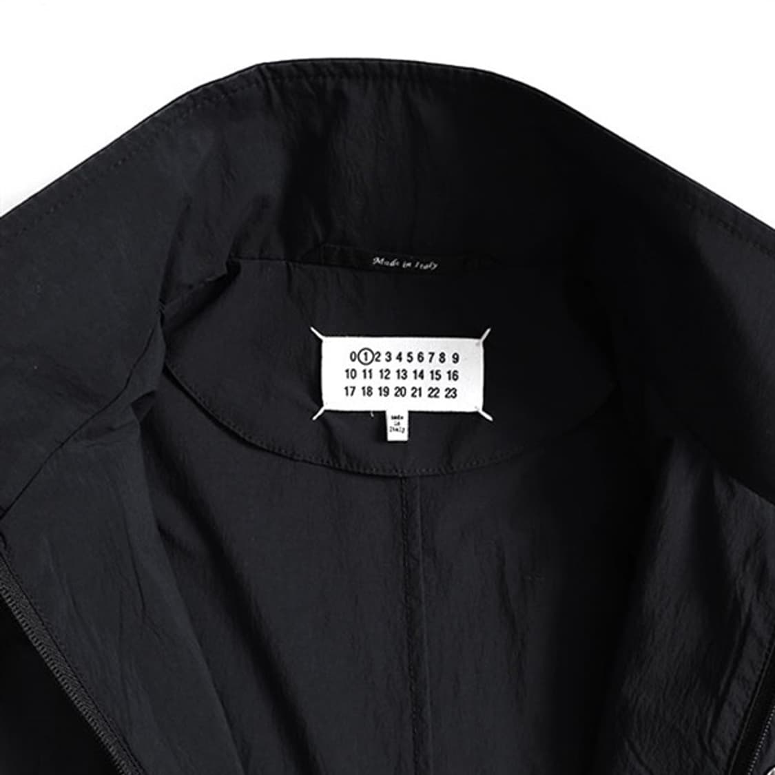 메종마르지엘라 25ss 하이넥 나일론 코트 m 상품이미지6