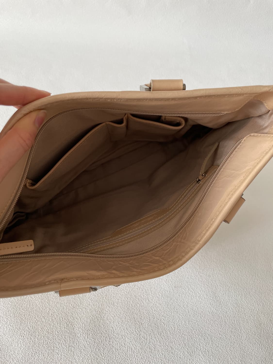 케네스 콜 뉴욕(Kenneth Cole New York) 레더 토트백 상품이미지7