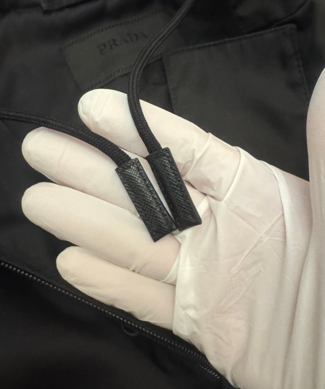 prada 리나일론 오버핏 빅로고 후디 점퍼 상품이미지5