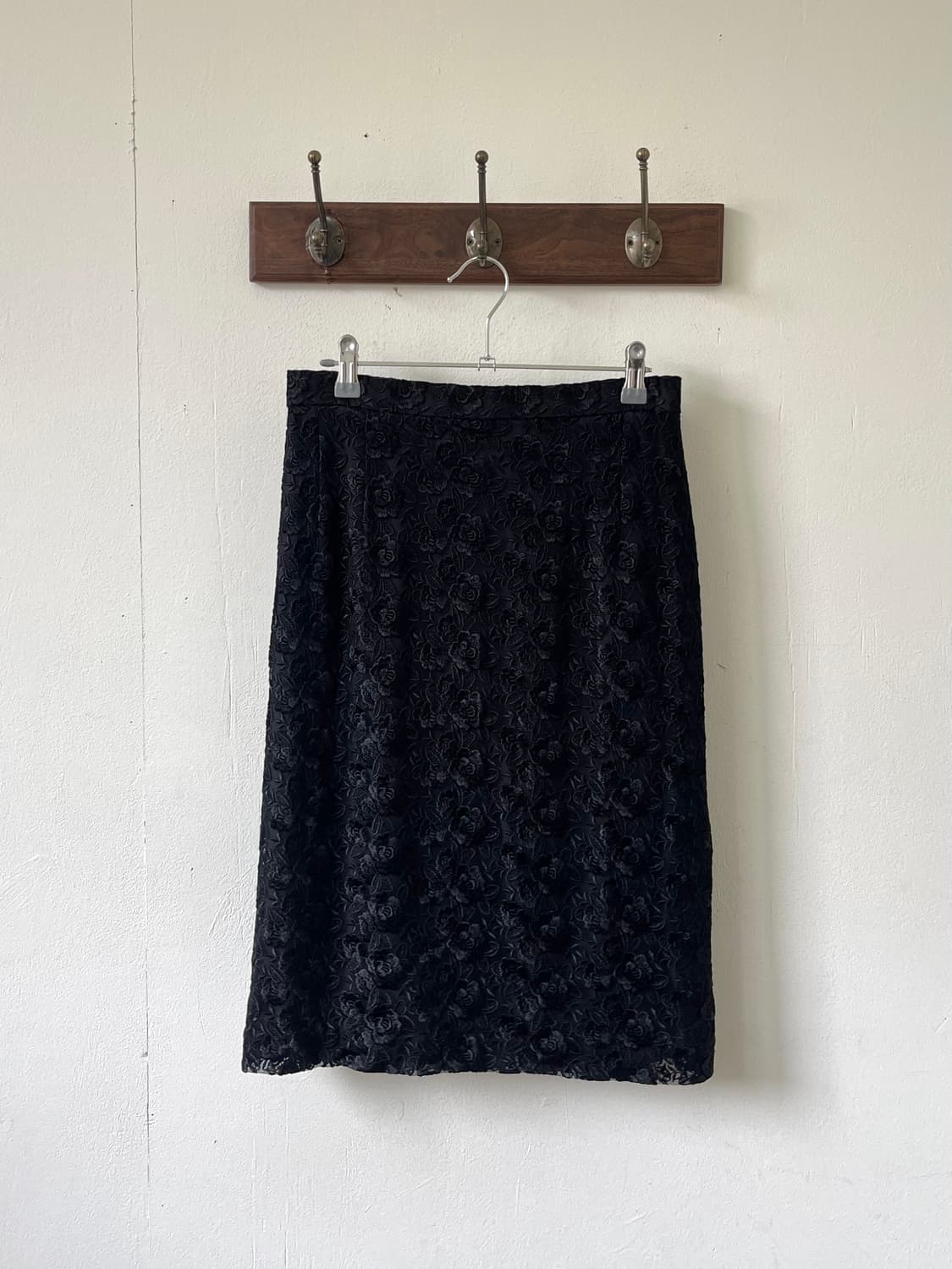 Jurei 플라워 블랙 미디스커트 상품이미지1