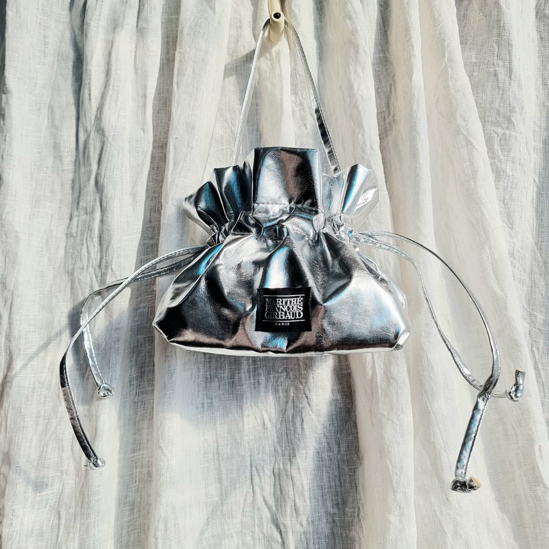 마리떼프랑소와저버 × 이니스프리 콜라보 미니백 파우치백 크로스백 핸드백 상품이미지1