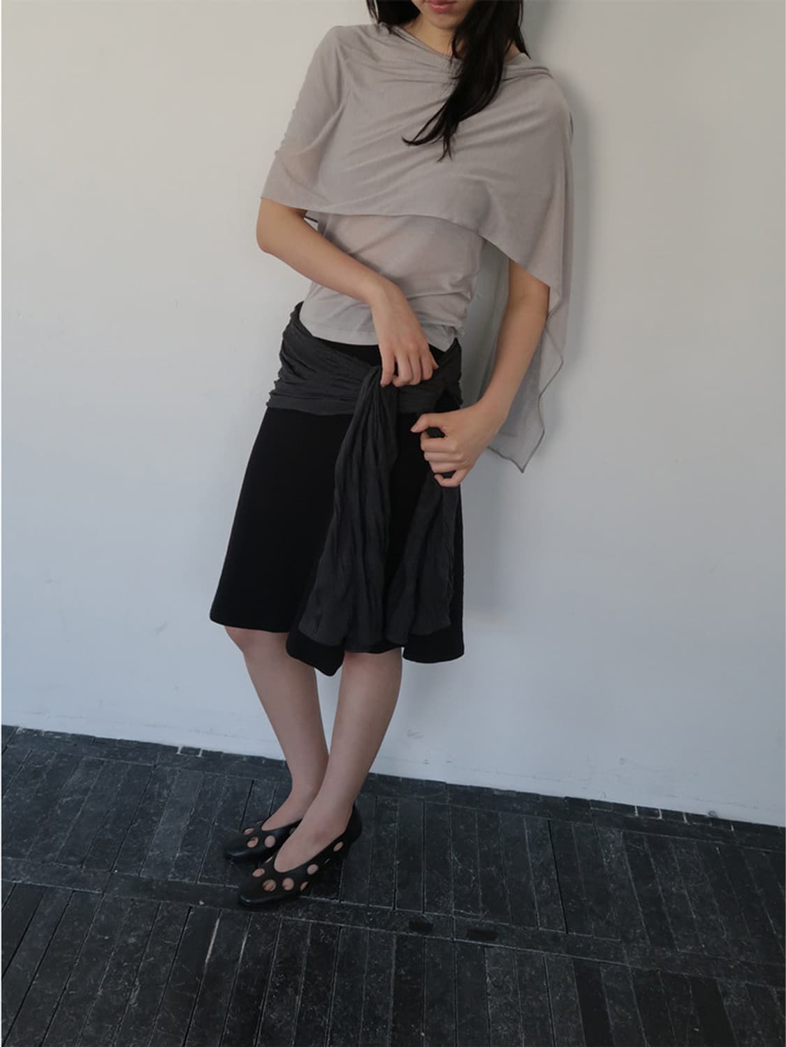 Hwae 화애 케이프 탑 CAPE HALF SLEEVE TOP 상품이미지2
