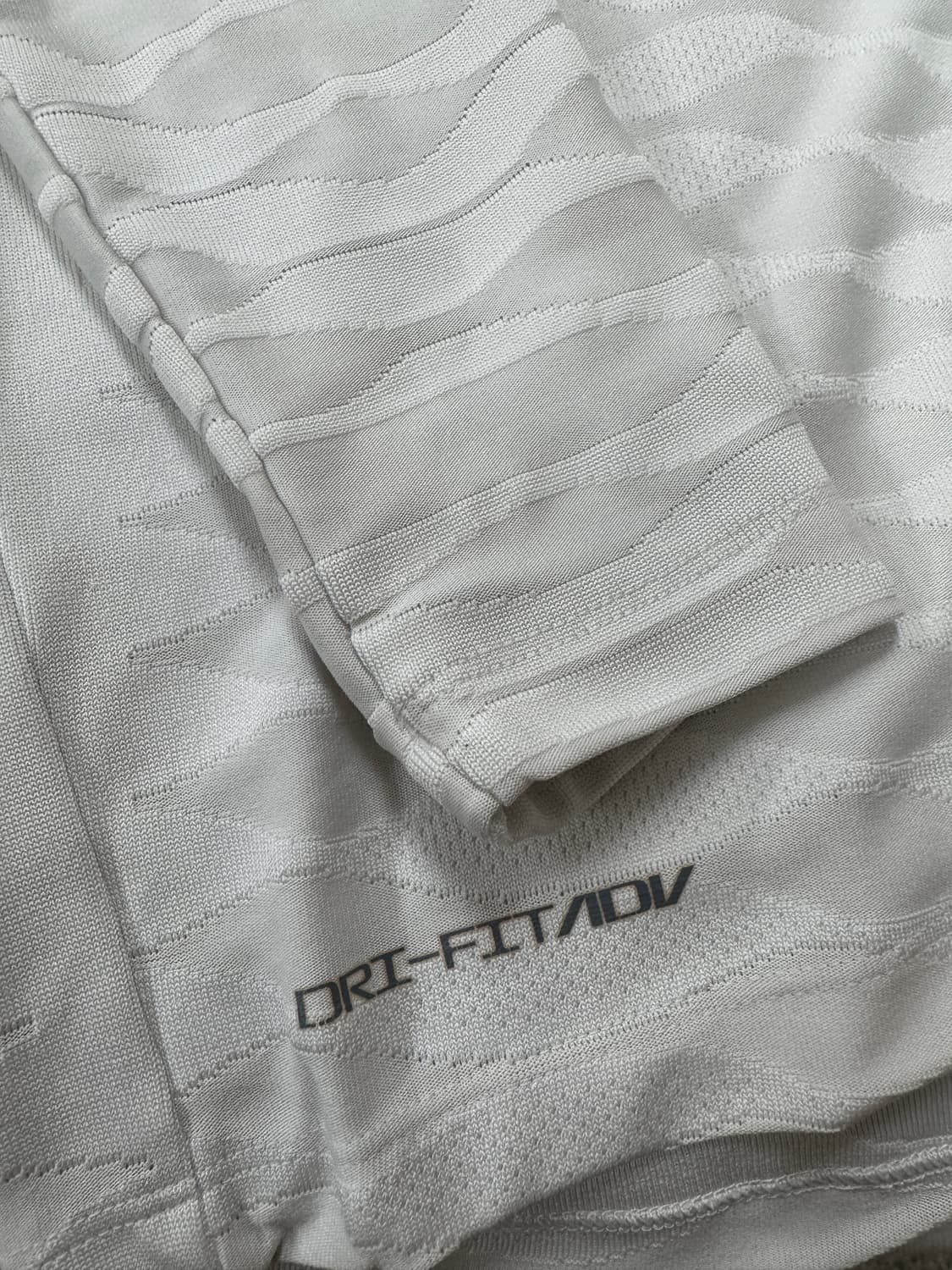 나이키 파리생제르망x조던 adv 드릴탑 상품이미지3