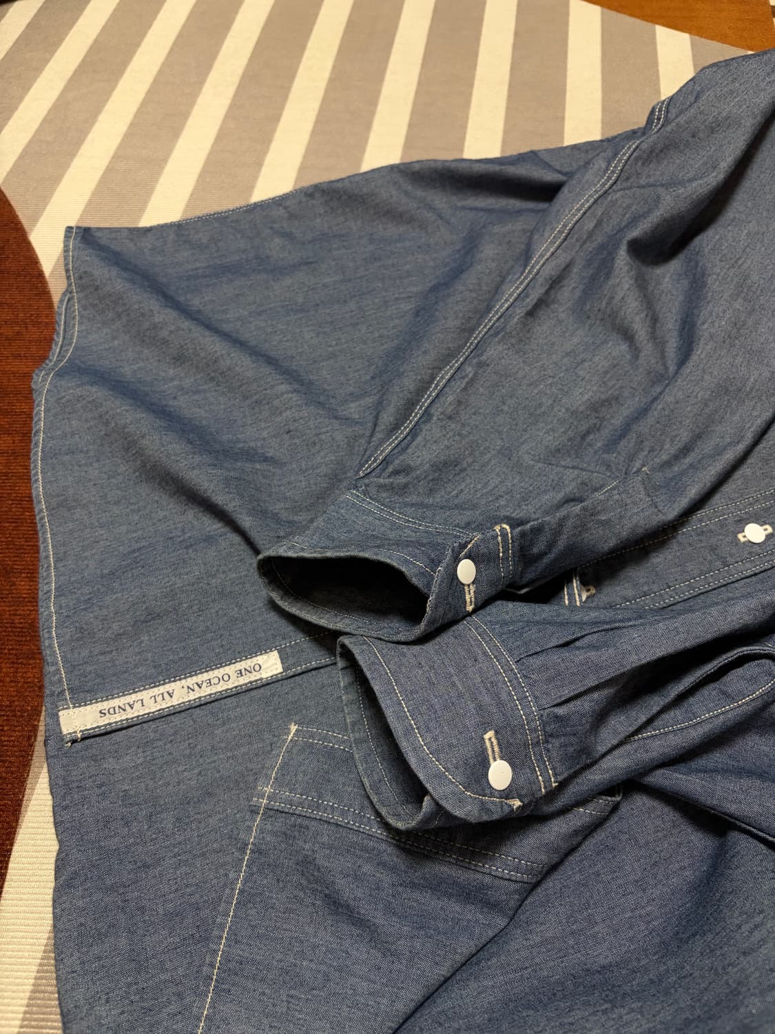 [L]나나미카 레귤러 칼라 윈드셔츠 인디고 판매합니다. 상품이미지6