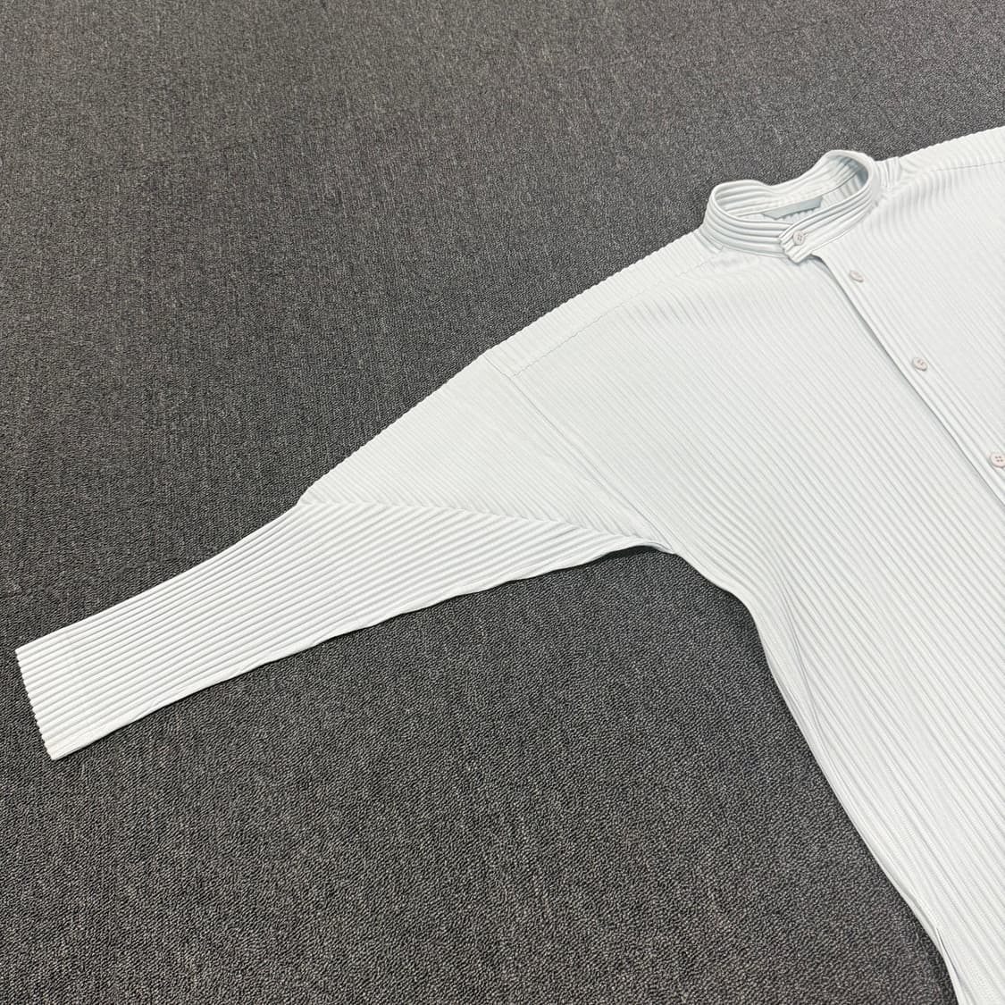 이세이미야케 옴므플리세 셔츠  상품이미지5