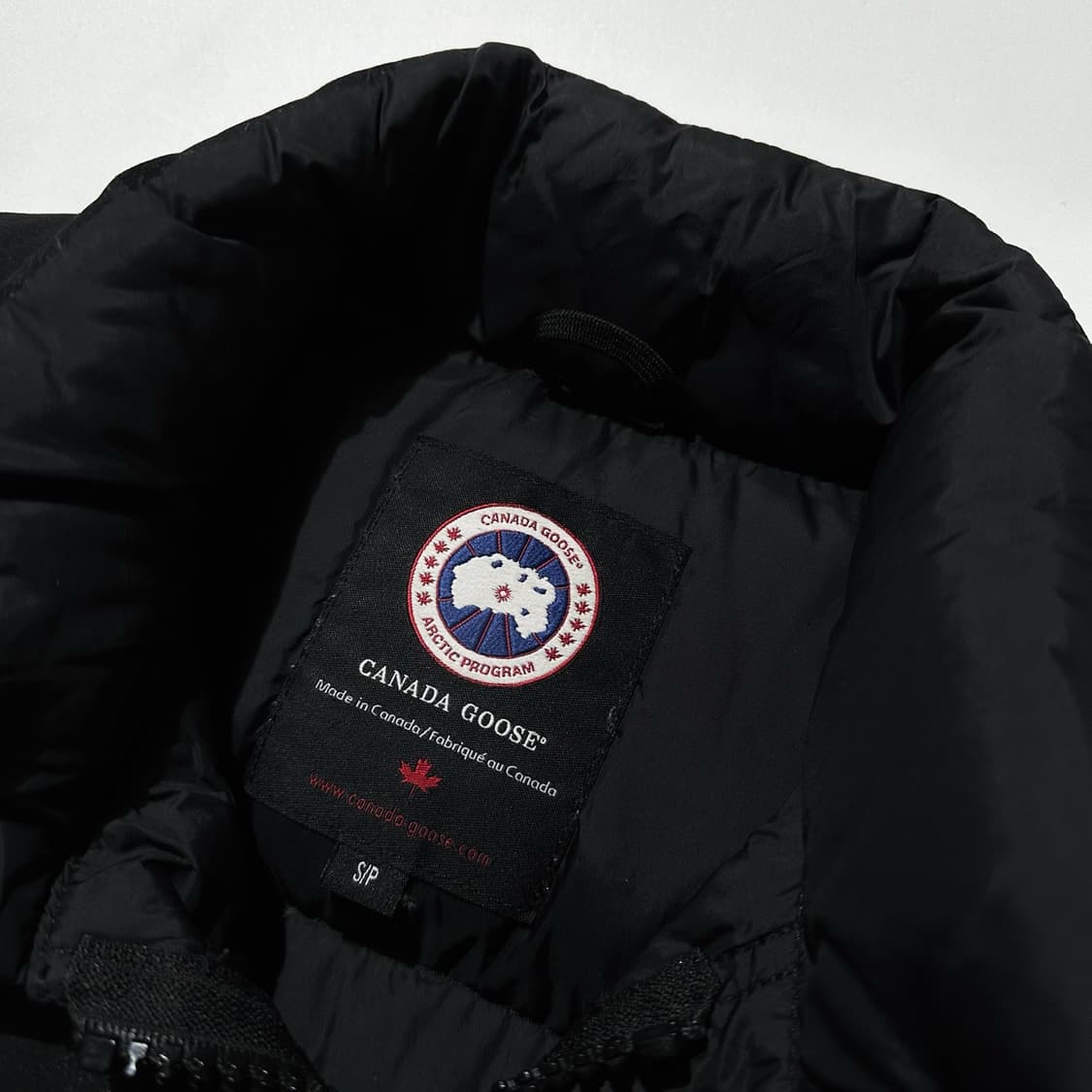 캐나다구스 다운 패딩 베스트 상품이미지3