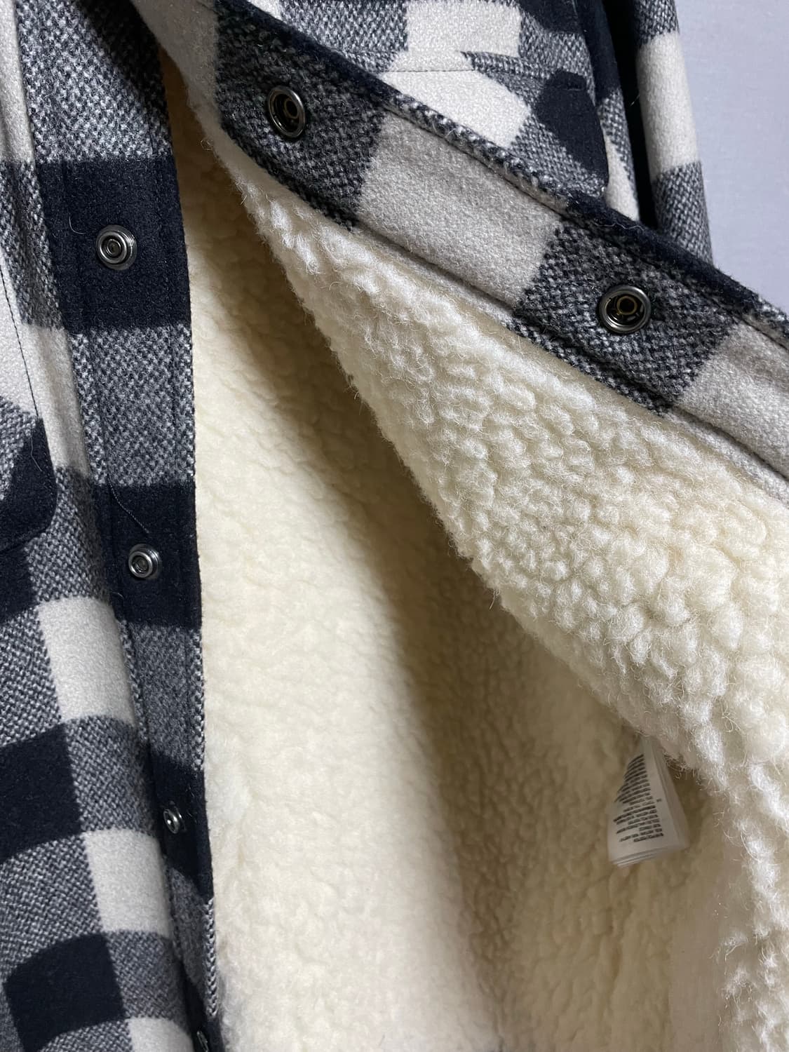 산드로 lumber 체크 셔츠 시어링 자켓 상품이미지6
