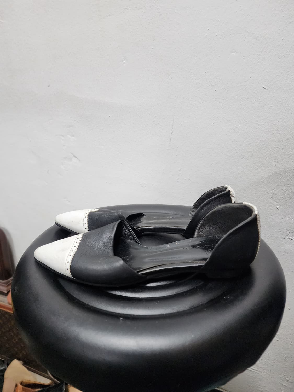 베이직 블랙/화이트 플랫 슈즈 상품이미지2