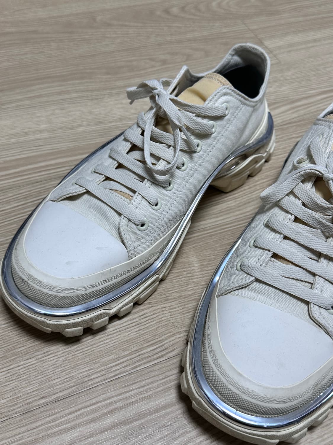 라프시몬스 뉴러너 UK8.5 사이즈(275) 상품이미지2