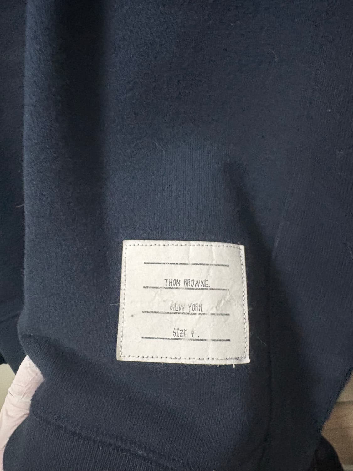 톰브라운 사선 네이비 맨투맨 4사이즈 상품이미지4
