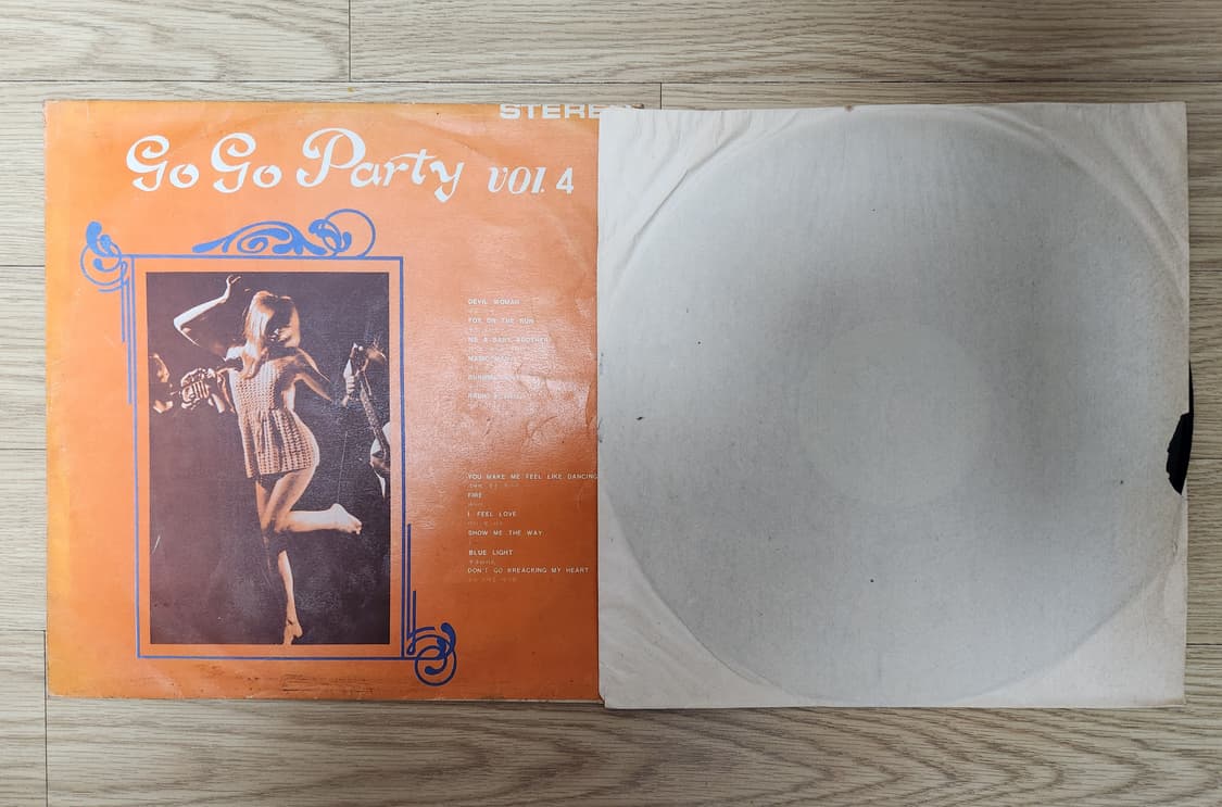 Go Go Party 4집
LP 레코드 상품이미지3