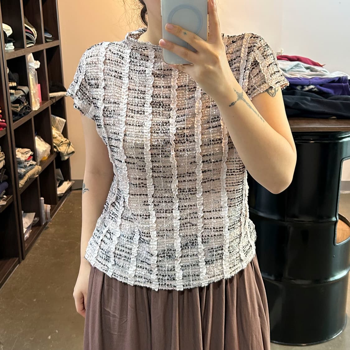 트위드 스팽글 디테일 탑 상품이미지6