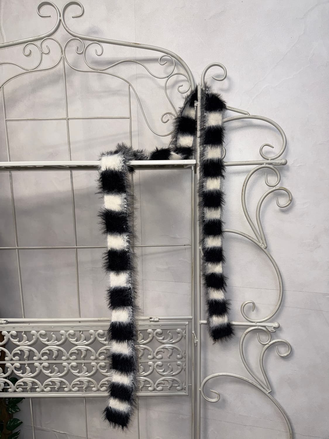 Black & white stripe fur knit muffler 상품이미지1