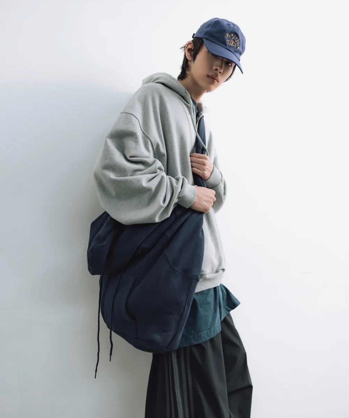 앵글런 Zip-Up Hoodie Bag - Navy 상품이미지3