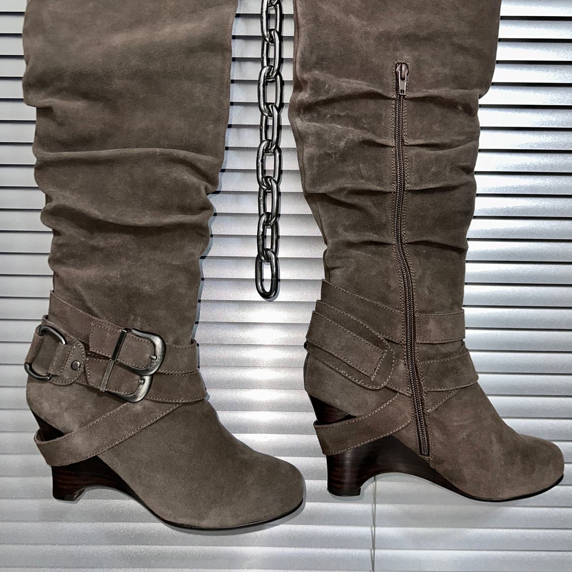 리얼 스웨이드 오버니 롱 버클 웨지 부츠 상품이미지3