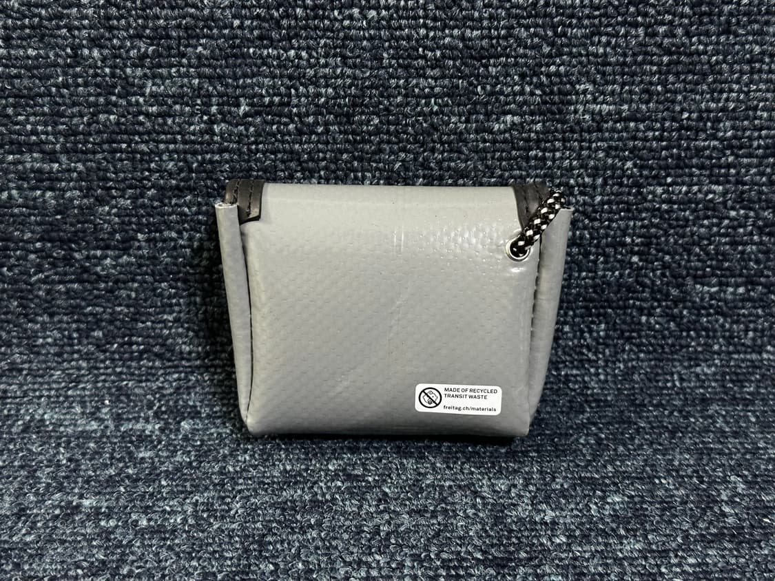 새제품 Freitag 프라이탁 미니 키링 판매(에어팟파우치) 상품이미지3