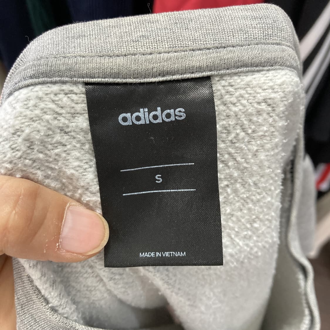 아디다스 여성 긴팔티 그레이 S90 상품이미지4