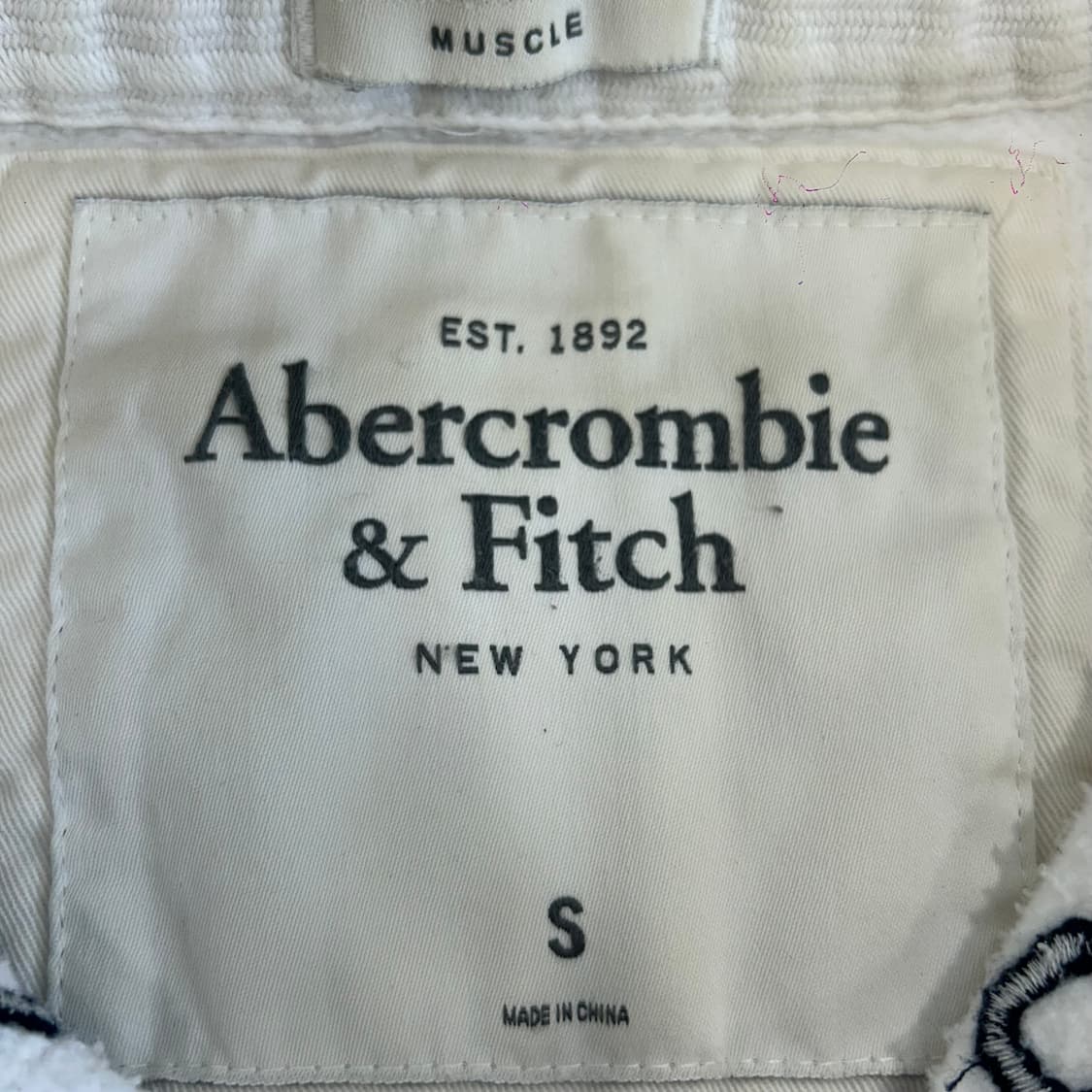 Abercrombie 아베크롬비 뉴욕 아이보리 후드집업 상품이미지5