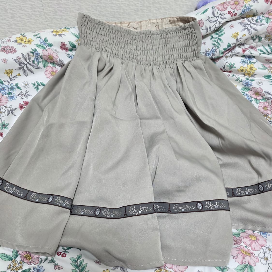 엑시즈팜 일본빈티지)봉쥬르 유럽라떼히메갸루 레이스 코르셋 플레어 치마 상품이미지3