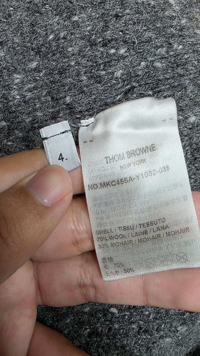 [4,새상품급]톰브라운 리버스 사선 가디건 상품이미지4