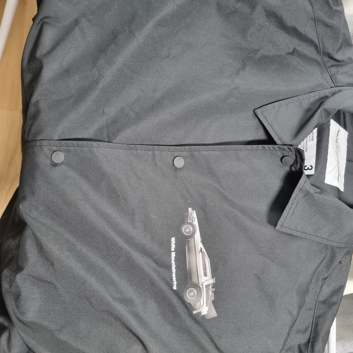 The White Mountaineering Delorean 코치자켓 상품이미지3