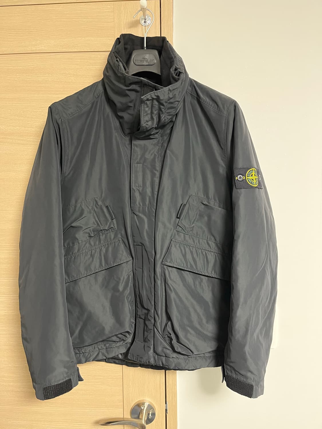 스톤아일랜드 마이크로랩스 패딩L 상품이미지1