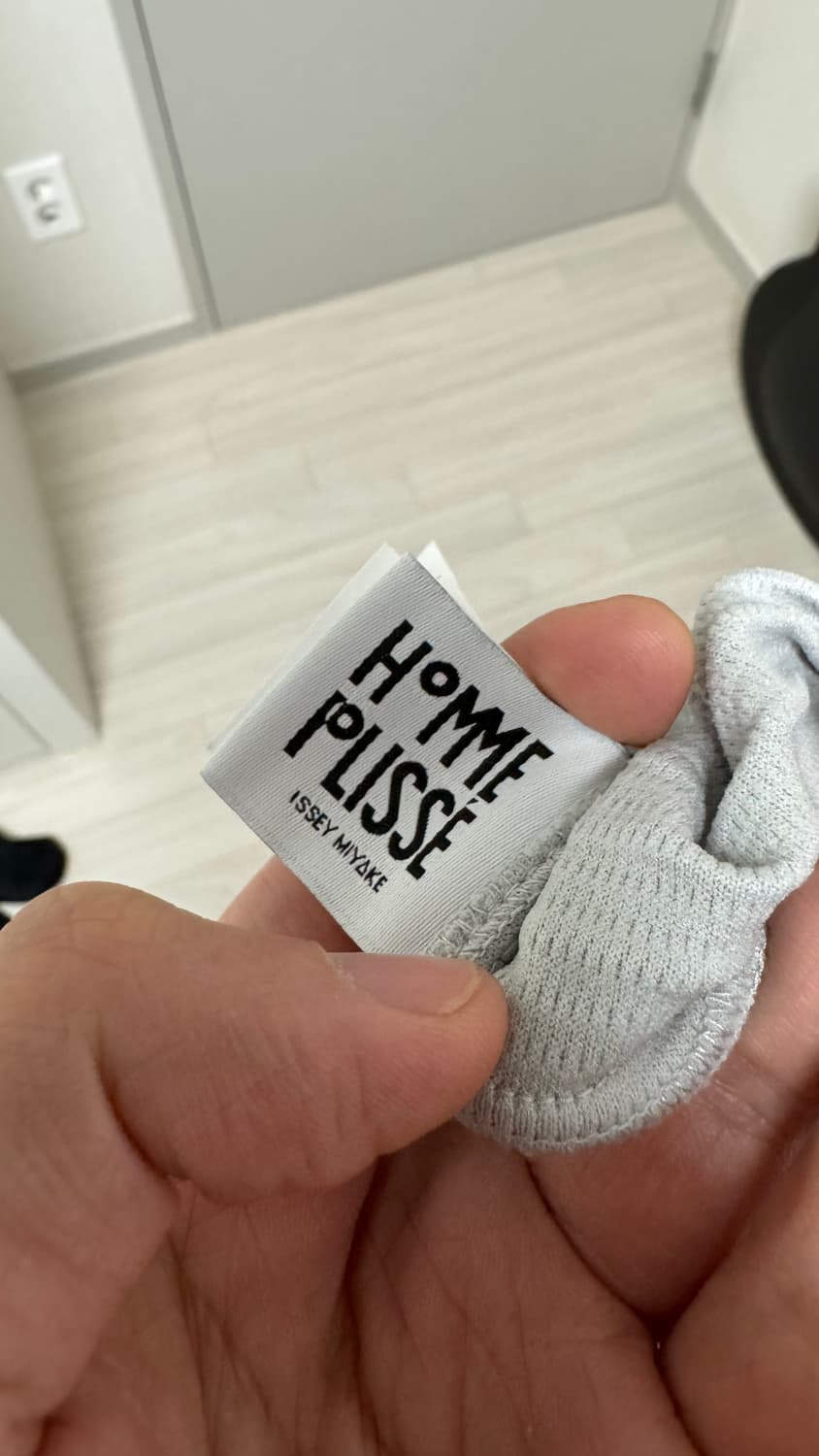 [3] 옴므 플리세 이세이 미야케 반팔 티셔츠 라이트 그레이 상품이미지5