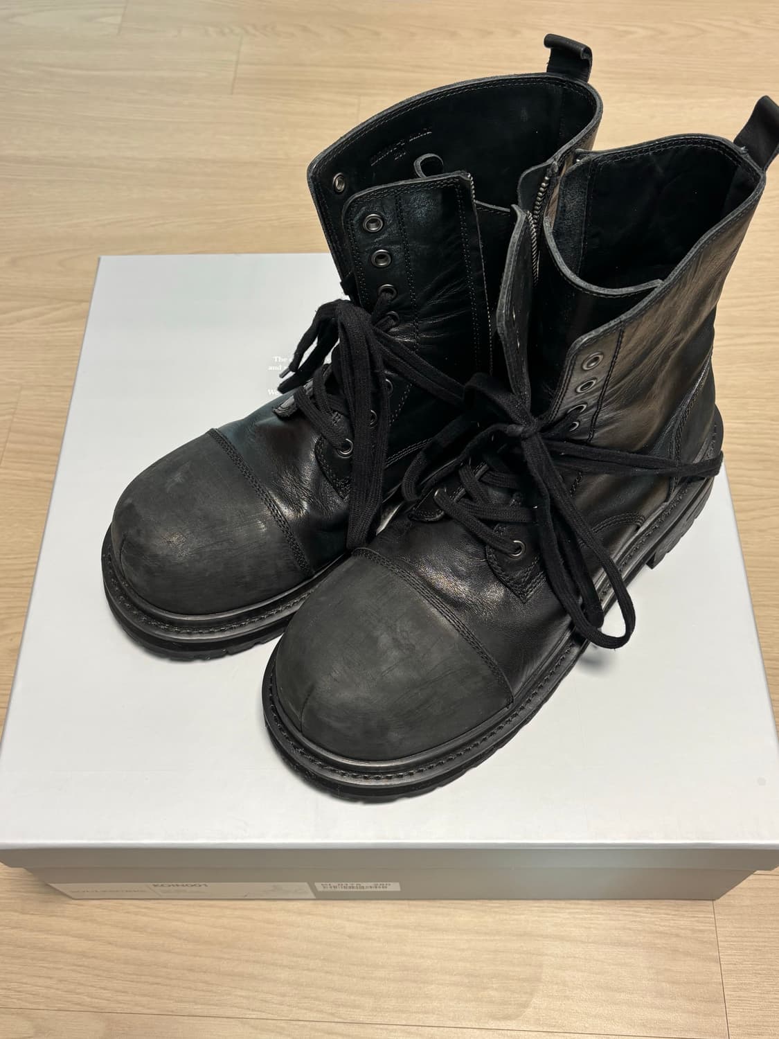 쏘어레슈어 코인서울 280사이즈 판매합니다 상품이미지2