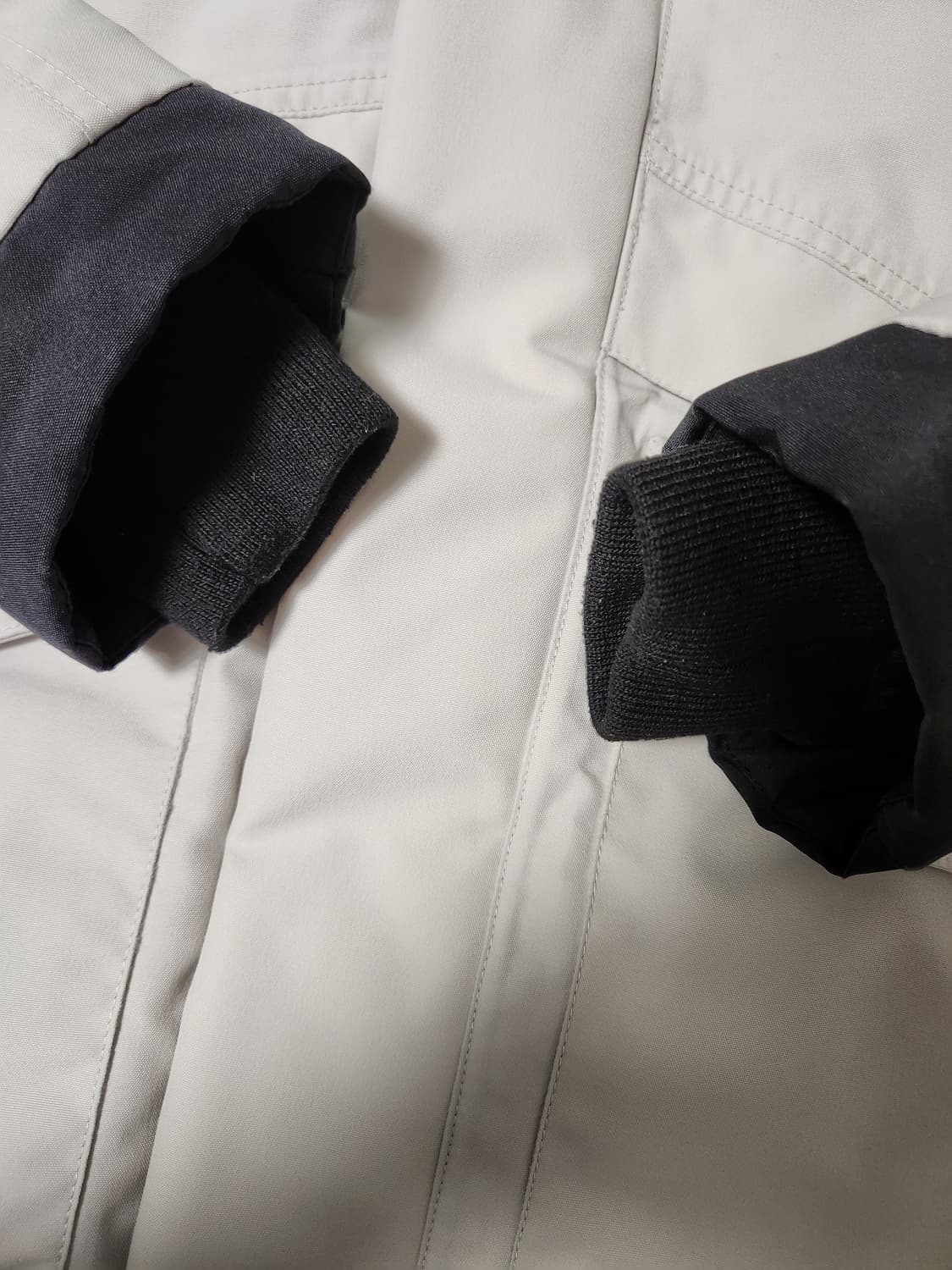 K2 고스트 다운패딩 자켓 KMW16541 사이즈85(xs)

스포츠웨어 상품이미지7