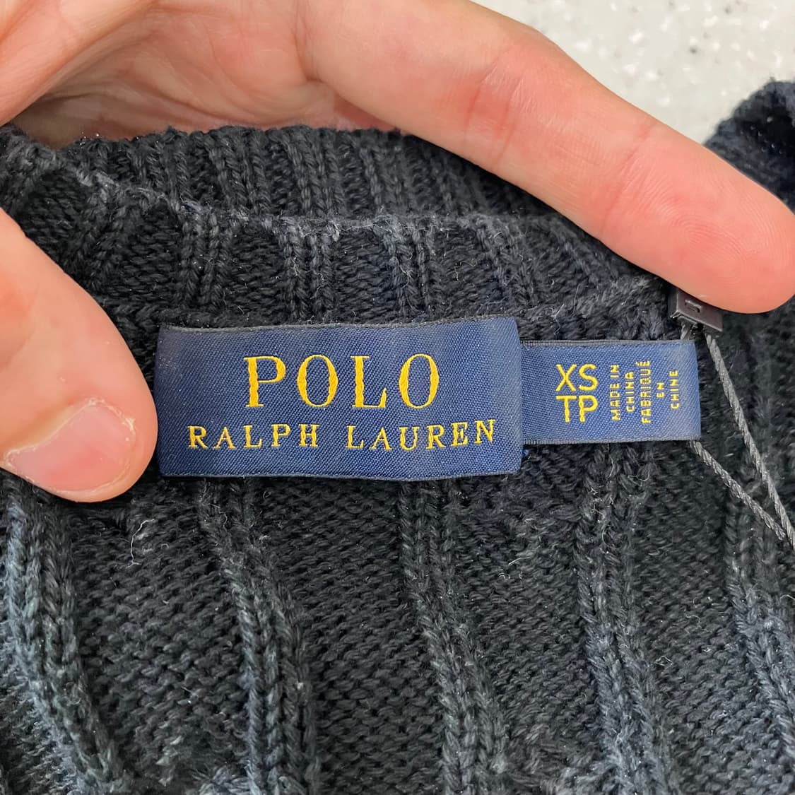 35 폴로 브이넥 니트 상품이미지2