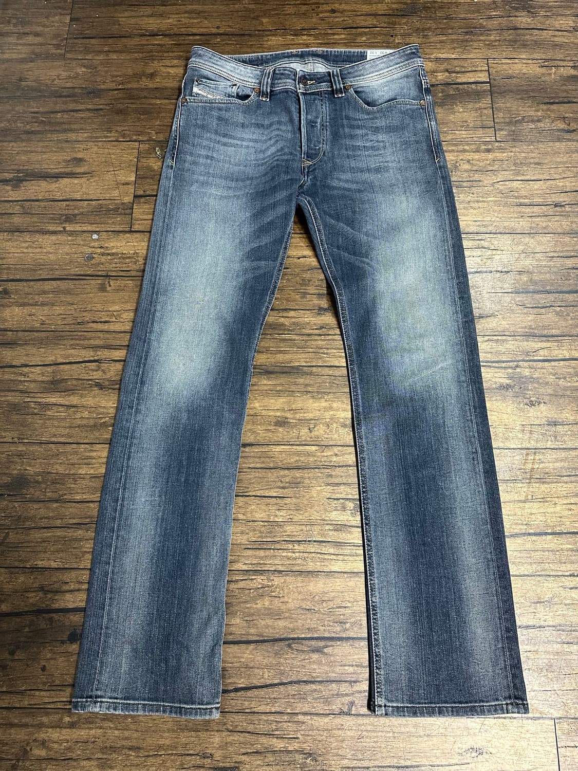 디젤 DIESEL VIKER 0885K 워시드 스트레이트 데님 팬츠 32 상품이미지2