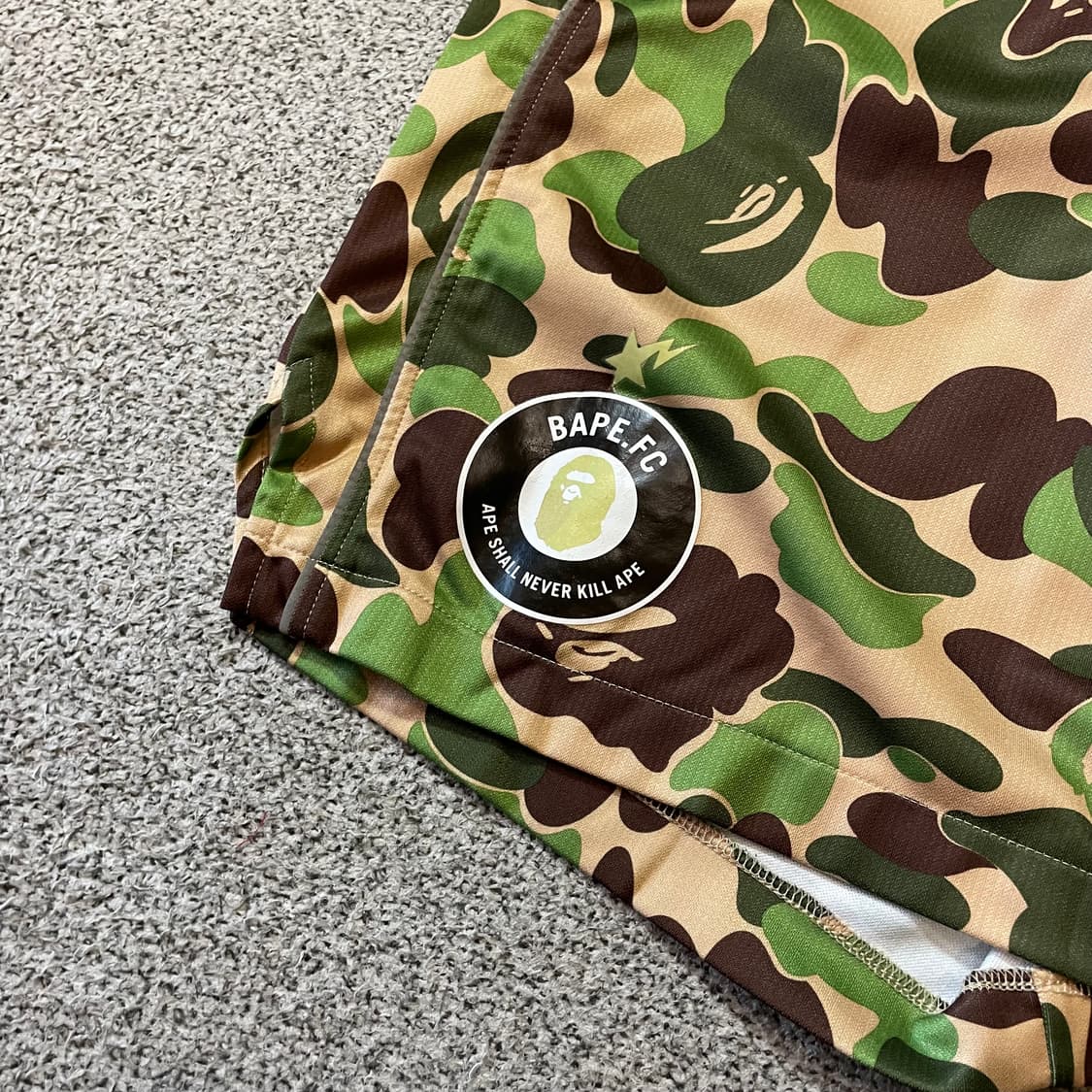 베이프 x 퓨마 트랙 숏팬츠 상품이미지2