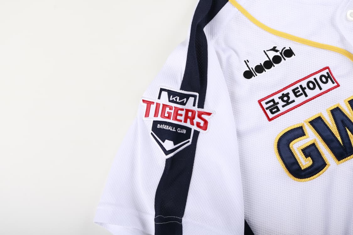 [XL] 디아도라 2022 기아타이거즈 광주 어센틱 박찬호 유니폼 상품이미지2