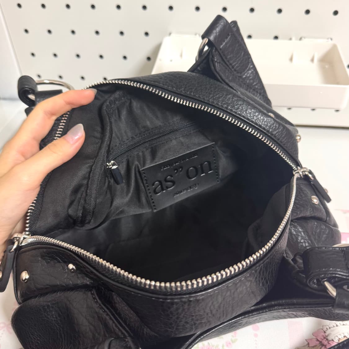 애즈온 보니타 미니백 블랙 상품이미지4