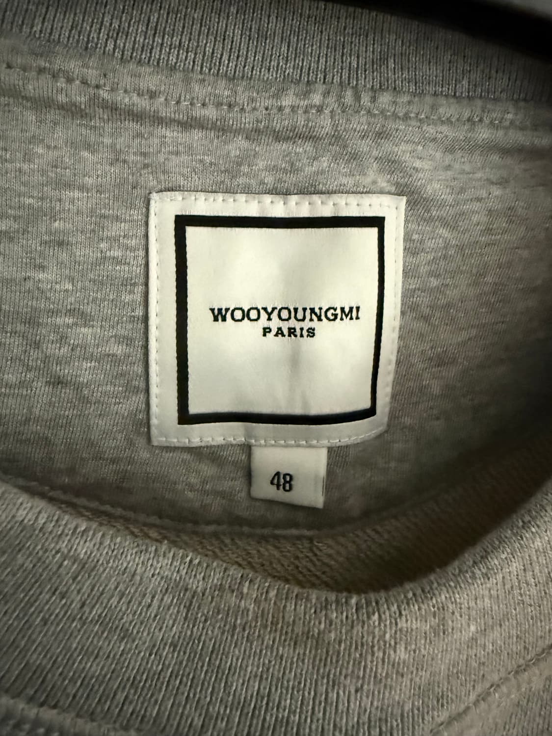 우영미 백로고 스웨트셔츠 그레이 24FW 상품이미지3