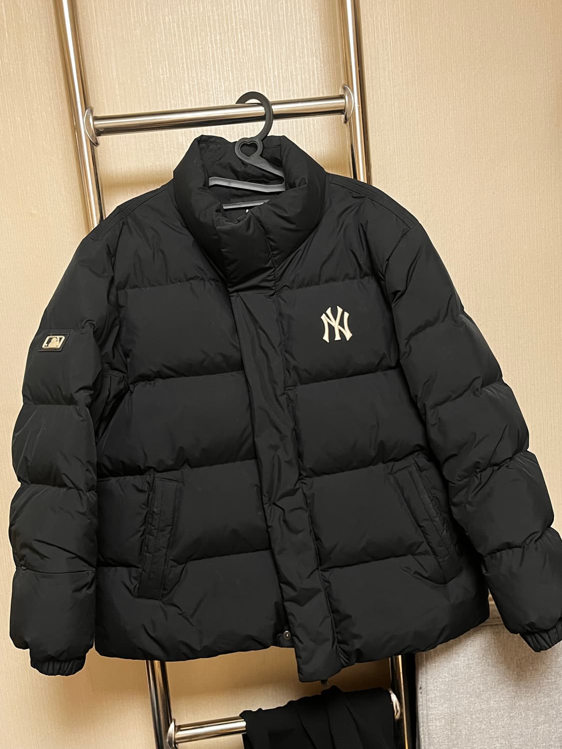 MLB 뉴욕 양키스 숏패딩 S 상품이미지1