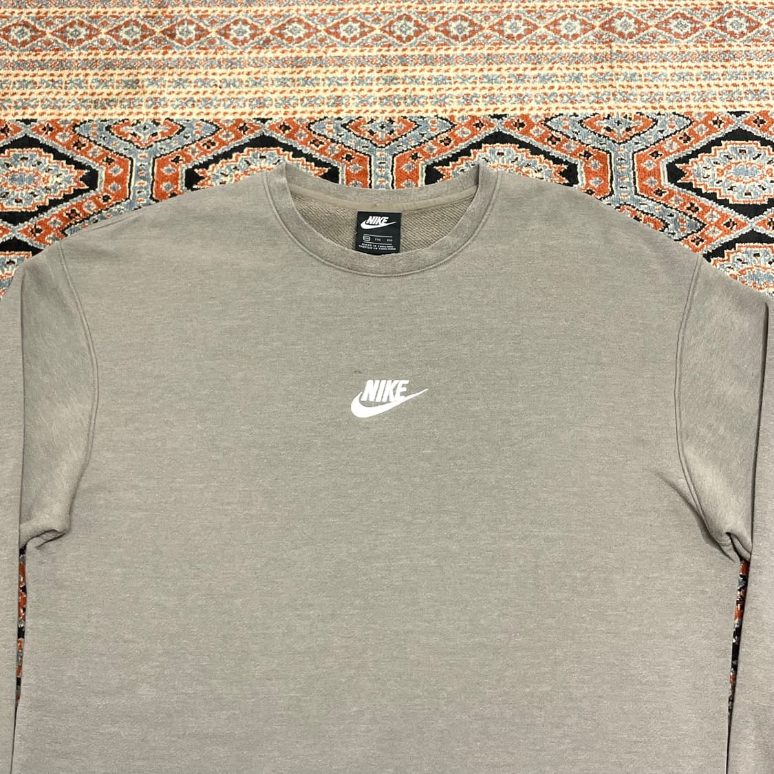 나이키 스펠로고 베이지 기모 맨투맨 티셔츠 남성2XL 상품이미지2